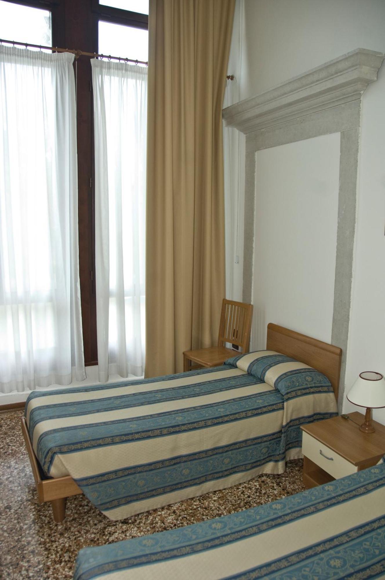 Casa Sant'Andrea Bed and Breakfast Venetië Buitenkant foto