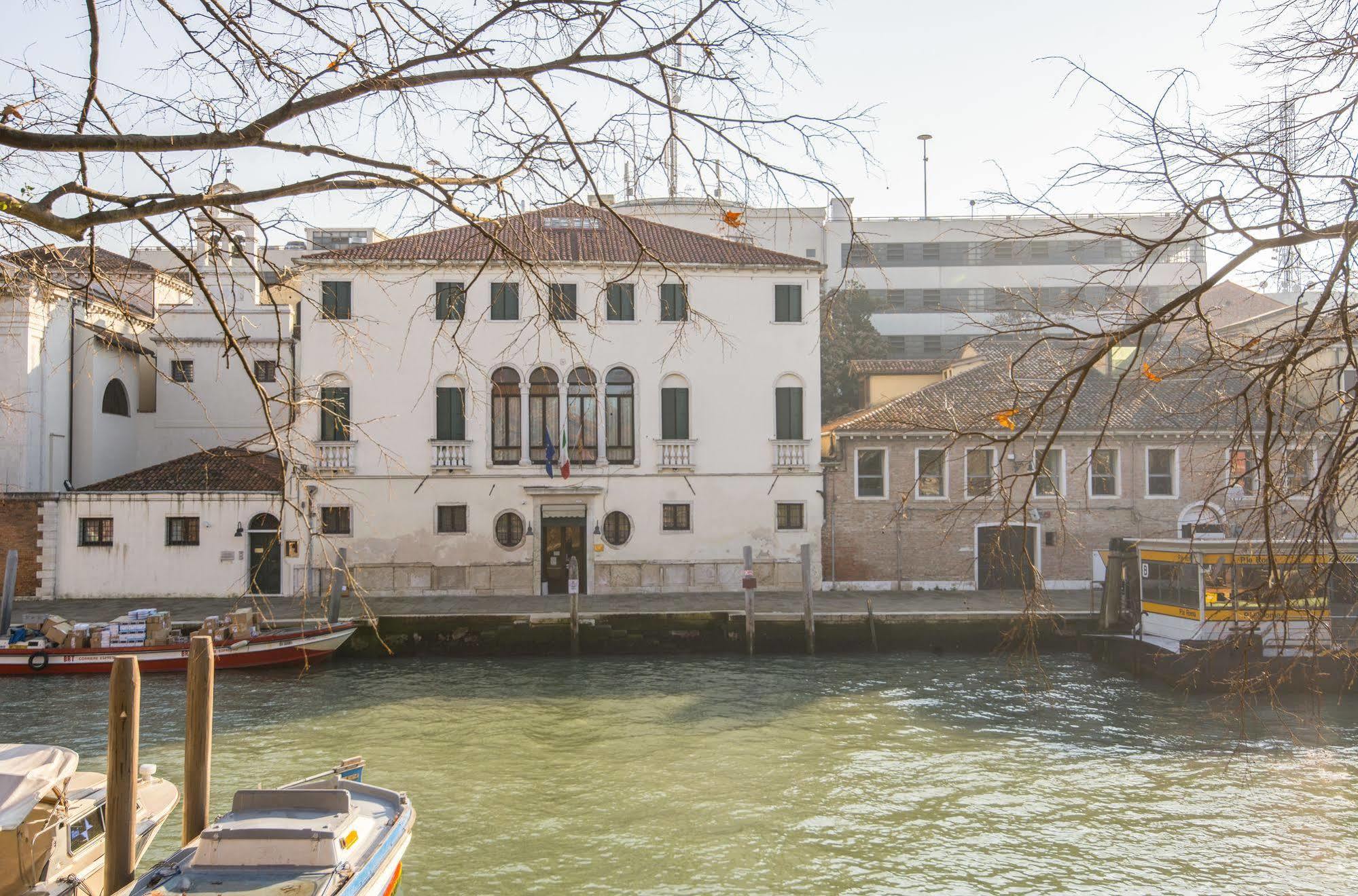 Casa Sant'Andrea Bed and Breakfast Venetië Buitenkant foto